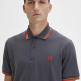 Polo Fred Perry M12 Gris Plomizo Naranja Rojo Cibernético Made In England - ECRU