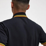Polo Fred Perry M12 Negro Amarillo Naranja Cibernético Made In England - ECRU