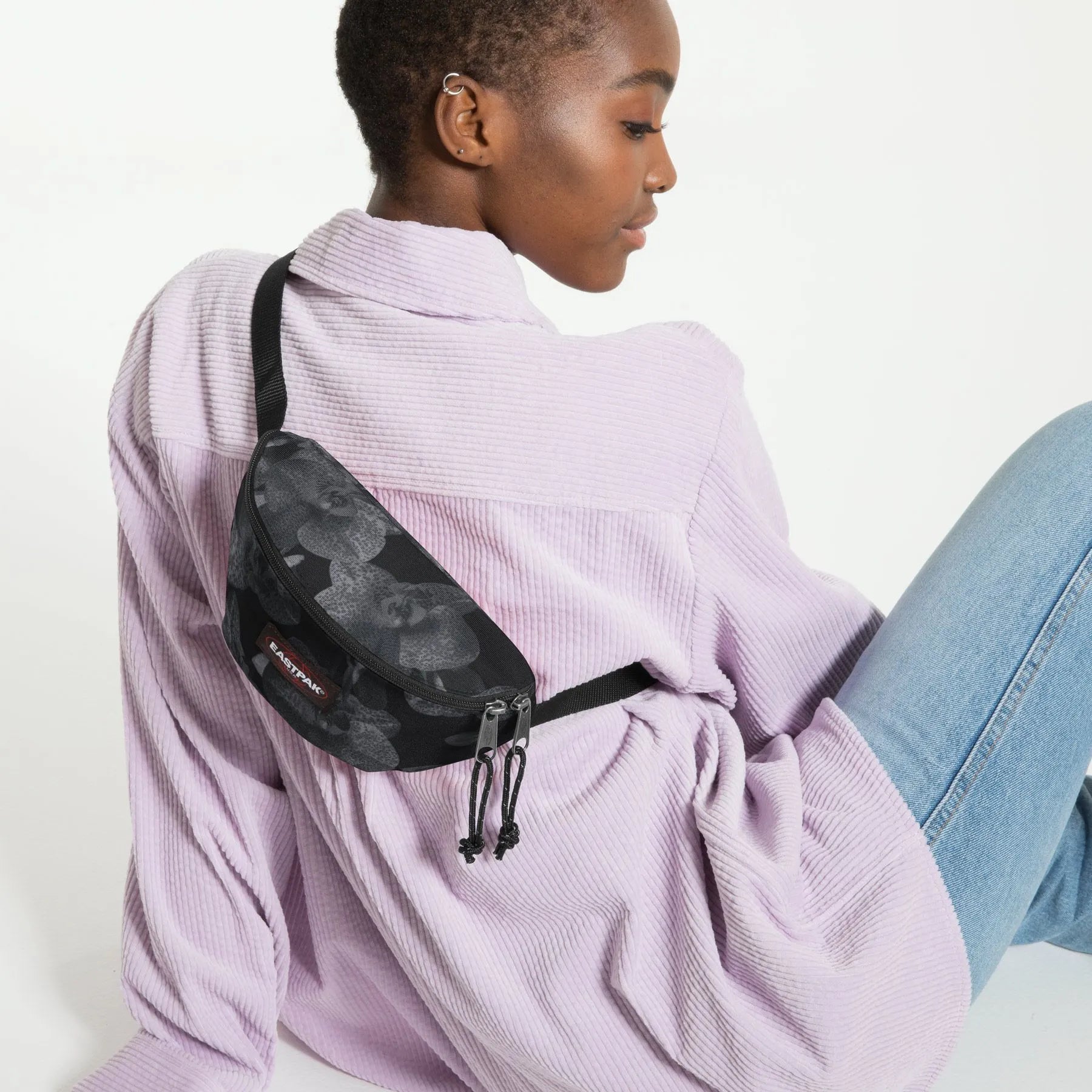 Springer Charming Black - ECRU