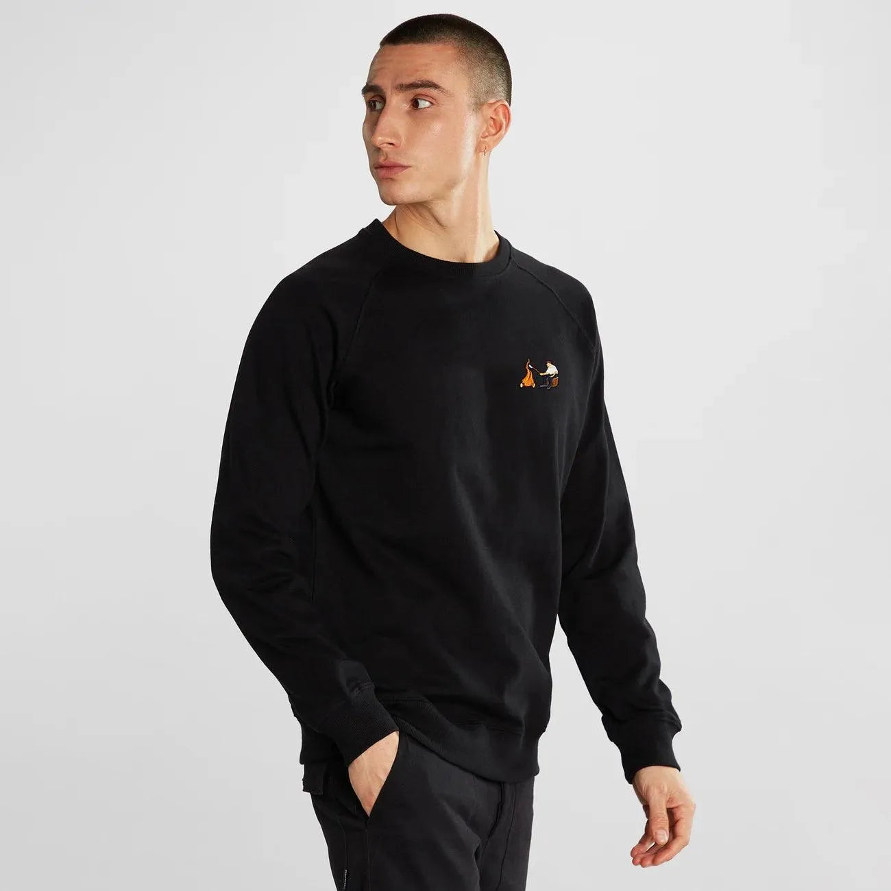 Sudadera Malmoe Camping Fire Black - ECRU