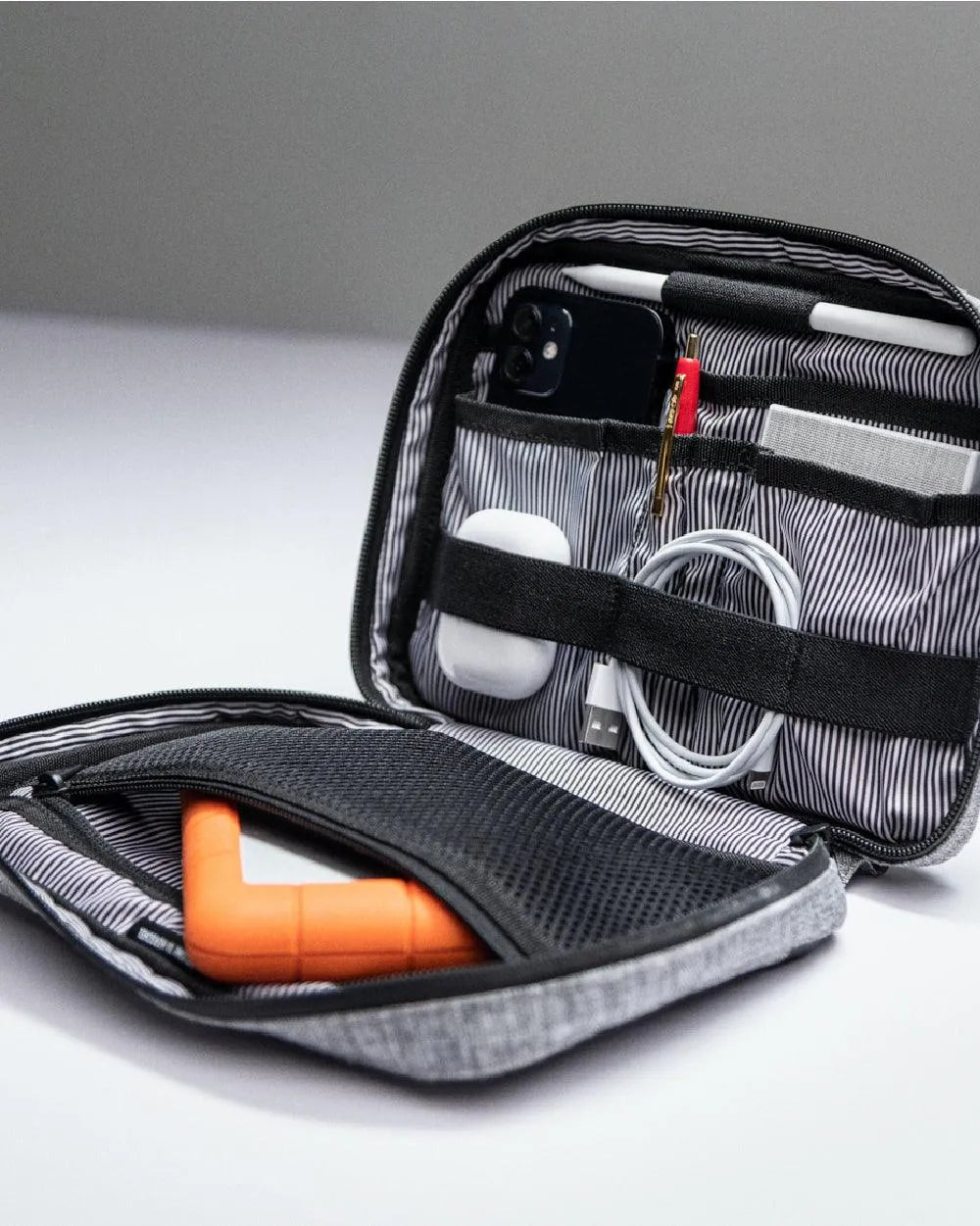 Tech Organizer Raven Crosshatch - ECRU