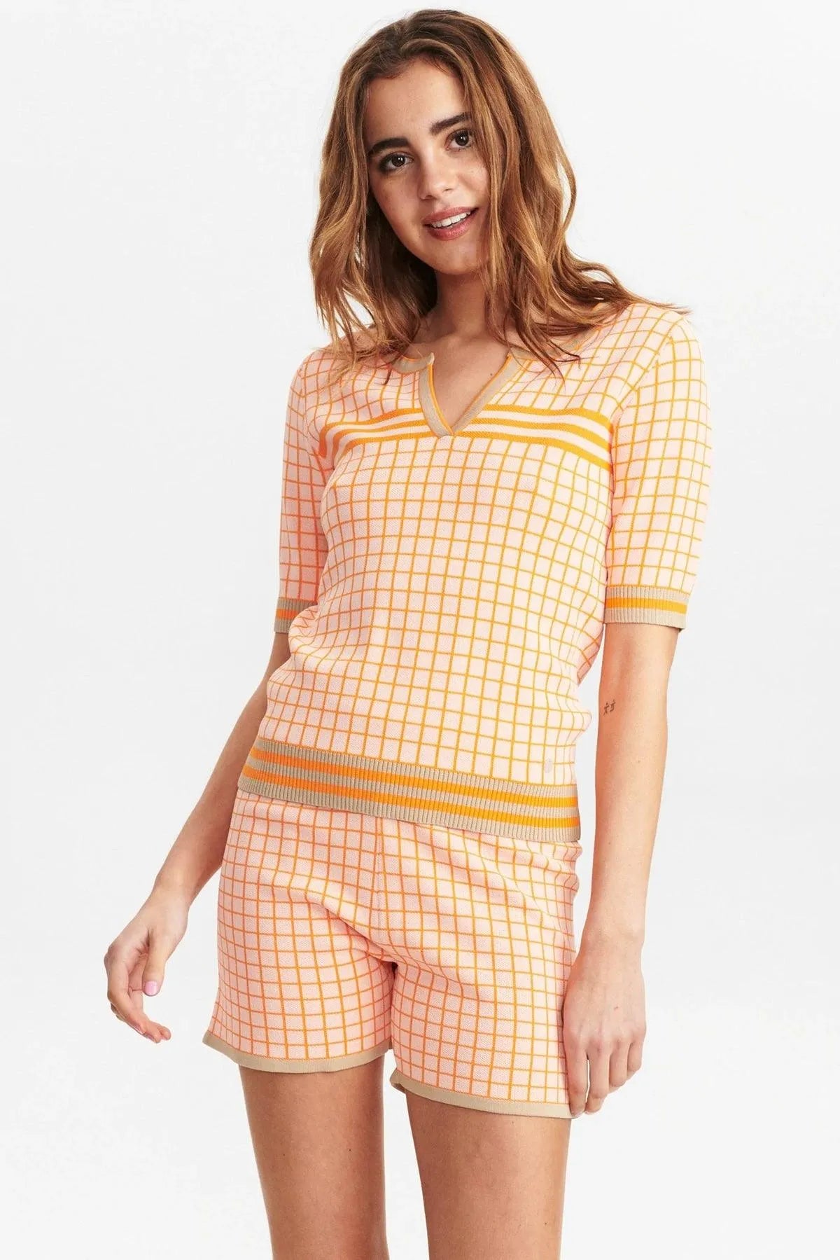 Top Nuanthonia - ECRU