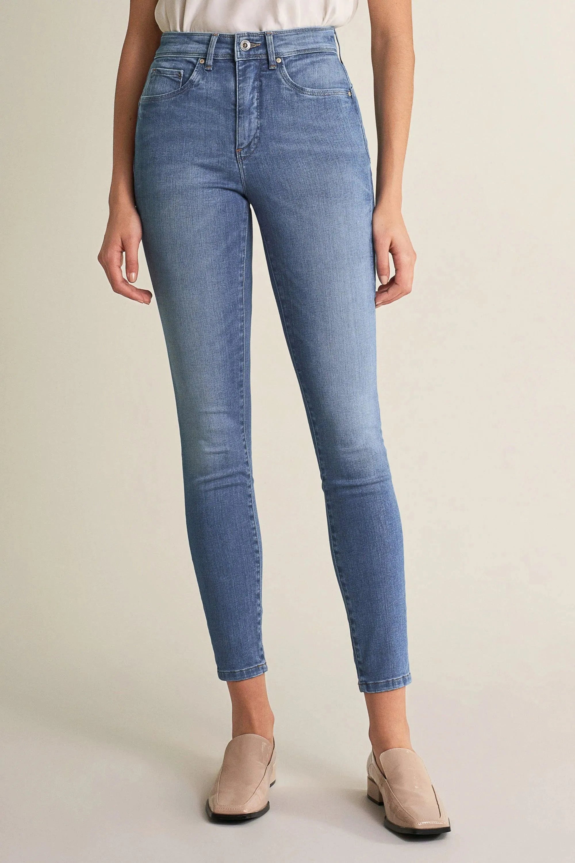 Vaqueros Push In Secret Glamour skinny tejido ligero - ECRU