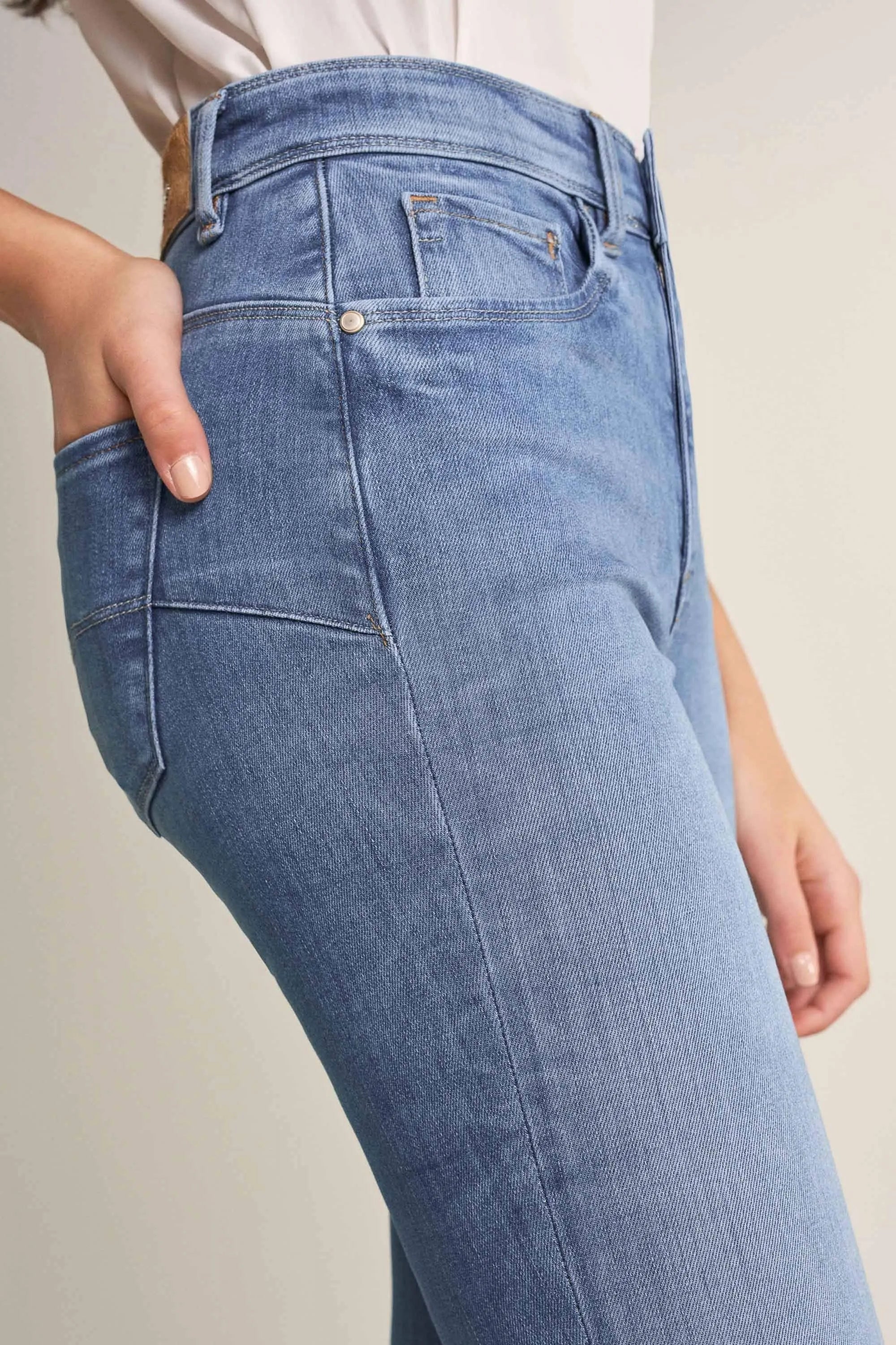 Vaqueros Push In Secret Glamour skinny tejido ligero - ECRU