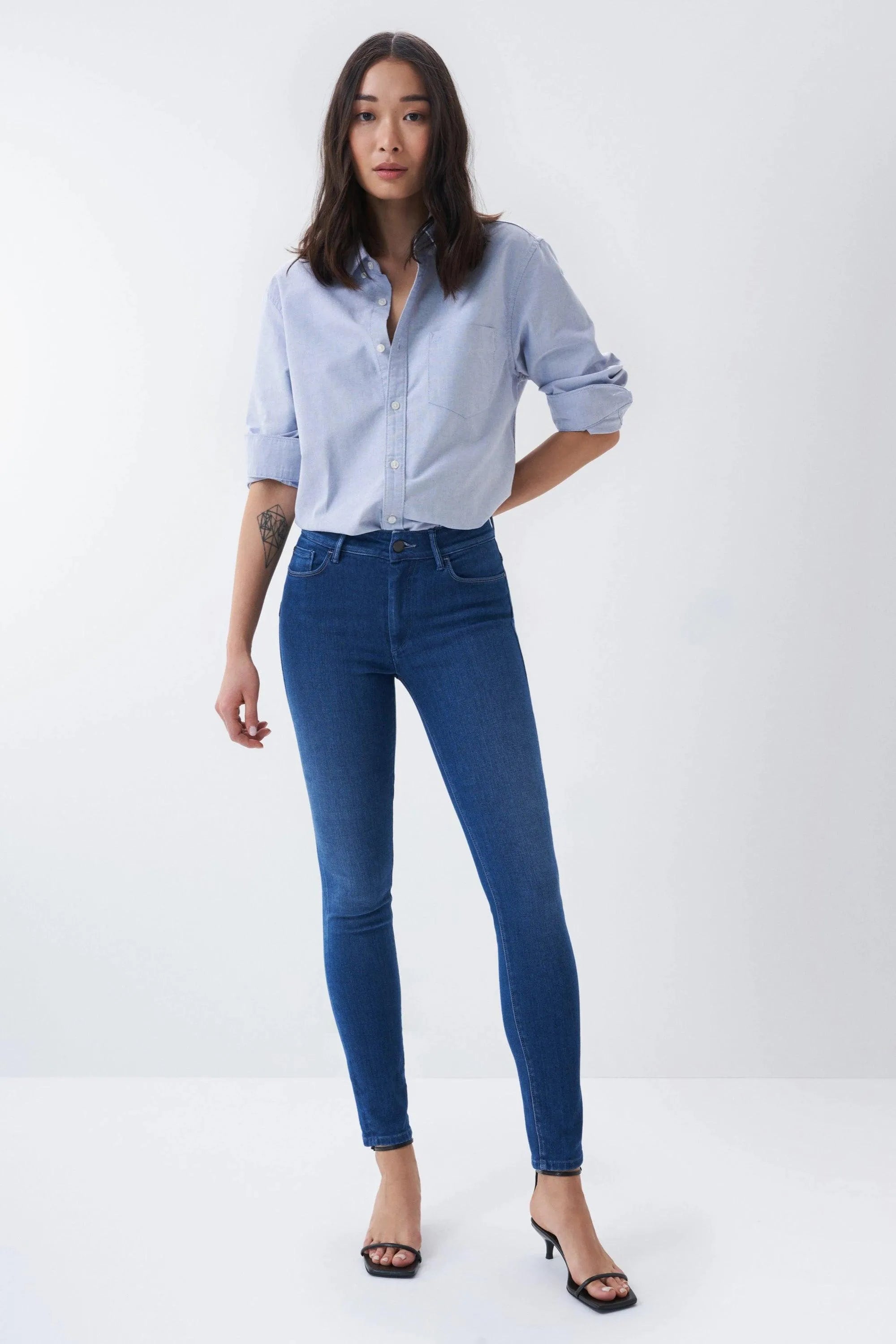 Vaqueros Push Up Destiny Skinny con lavado medio - ECRU