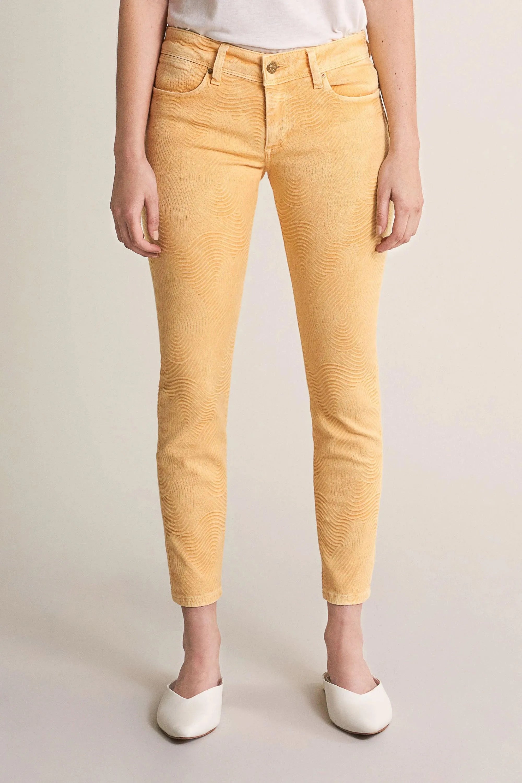 Vaqueros Push Up Wonder Capri Jacquard - ECRU