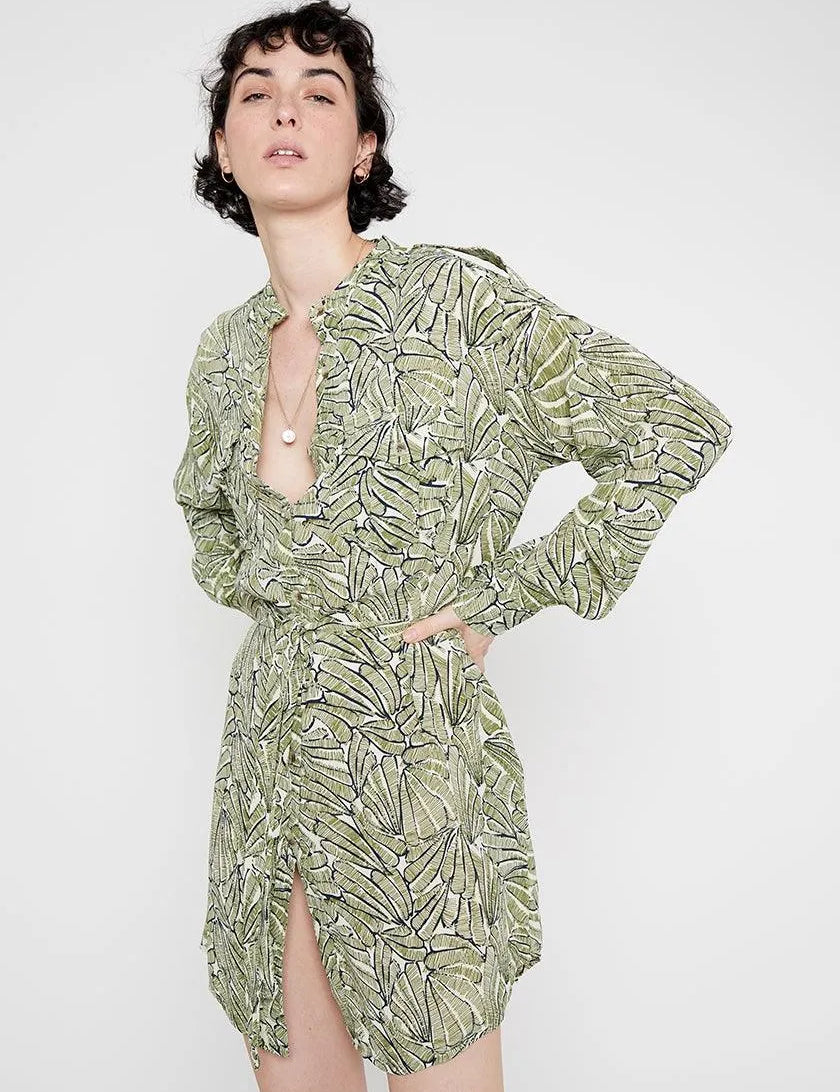 Vestido camisero corto estampado tropical verde con cinturón - ECRU