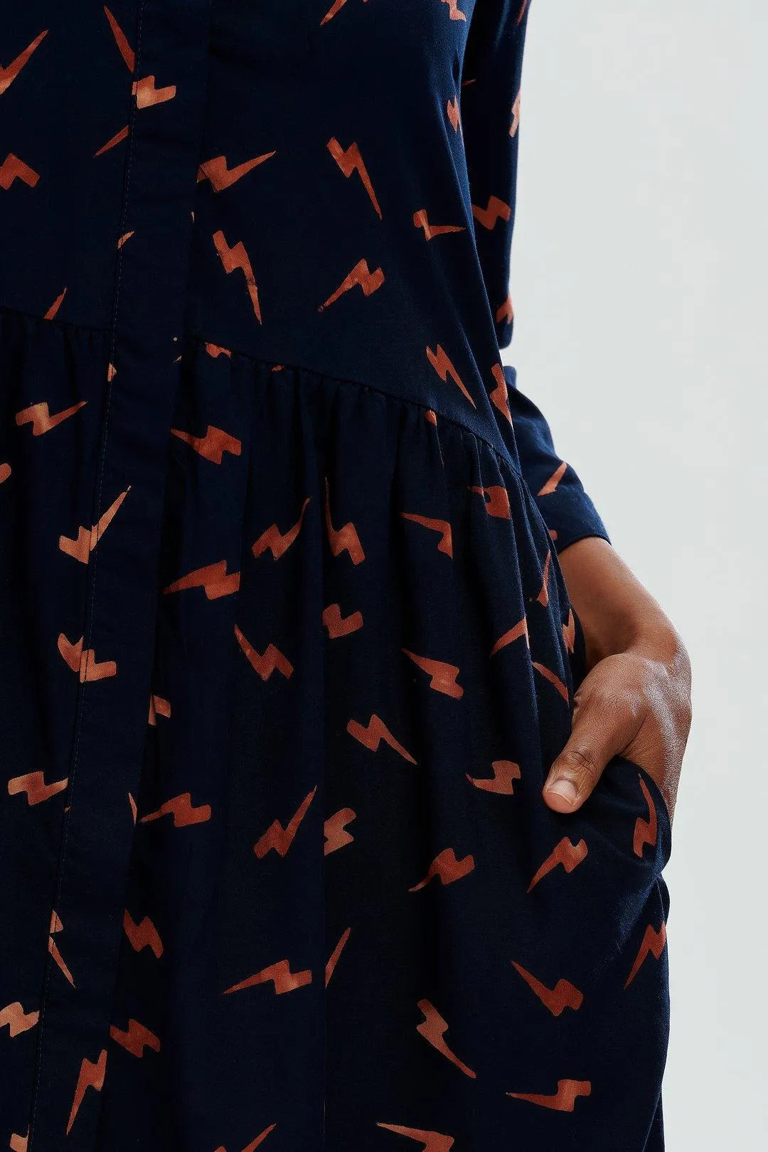 Vestido Camisero Nicky Smock Azul marino, Rust Lightning Batik - ECRU