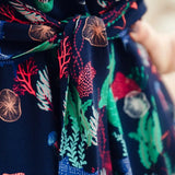 Vestido Camisero Sugarhill Dessie Navy Underwater Scene - ECRU