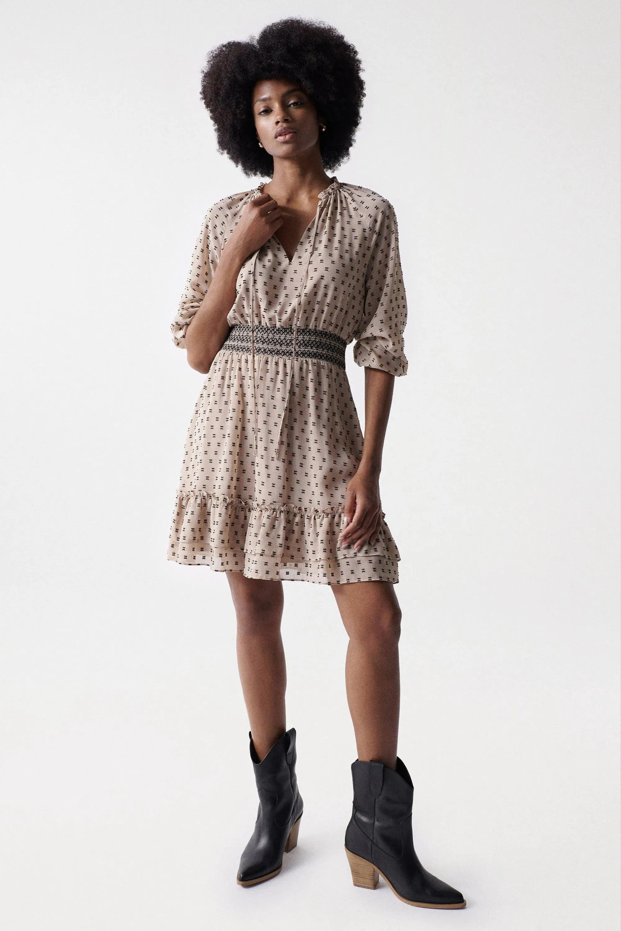 Vestido con elástico en la cintura - ECRU