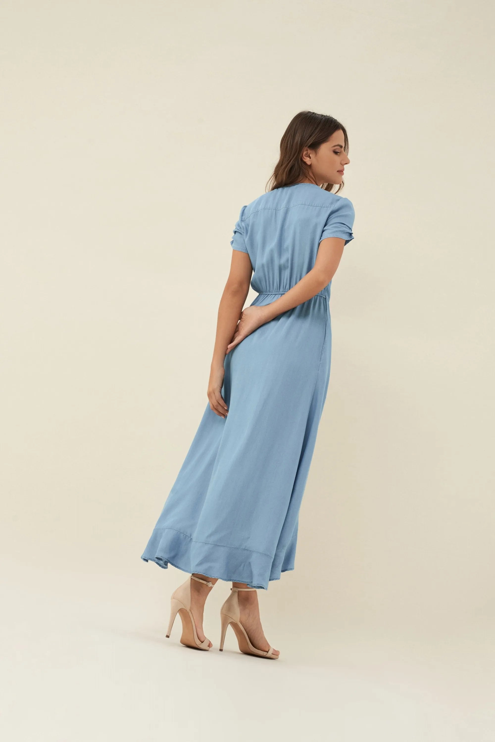 VESTIDO CON VOLANTES - ECRU