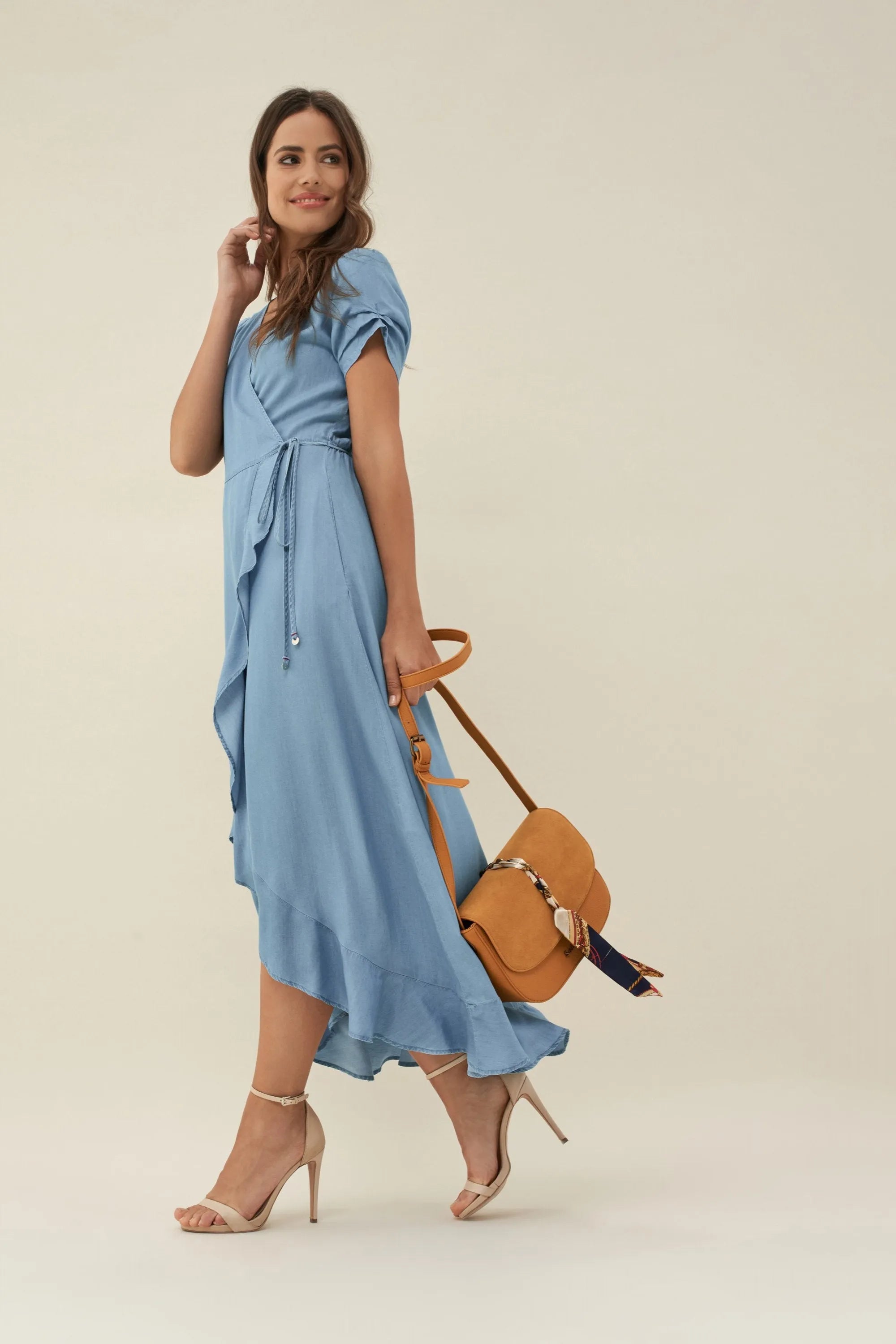 VESTIDO CON VOLANTES - ECRU