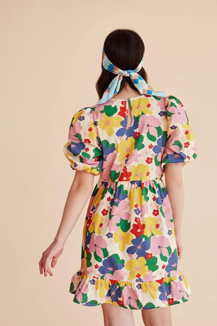 Vestido corto flores - ECRU