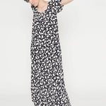 Vestido largo con volante estampado floral negro - ECRU