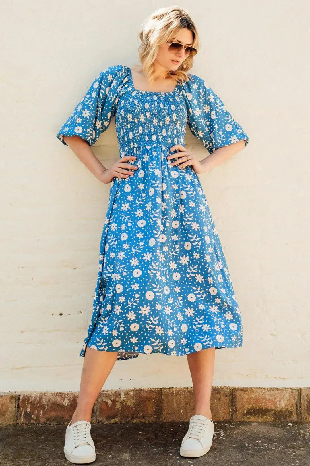 Vestido Raquel Shirred Blue Vintage Block Floral - ECRU
