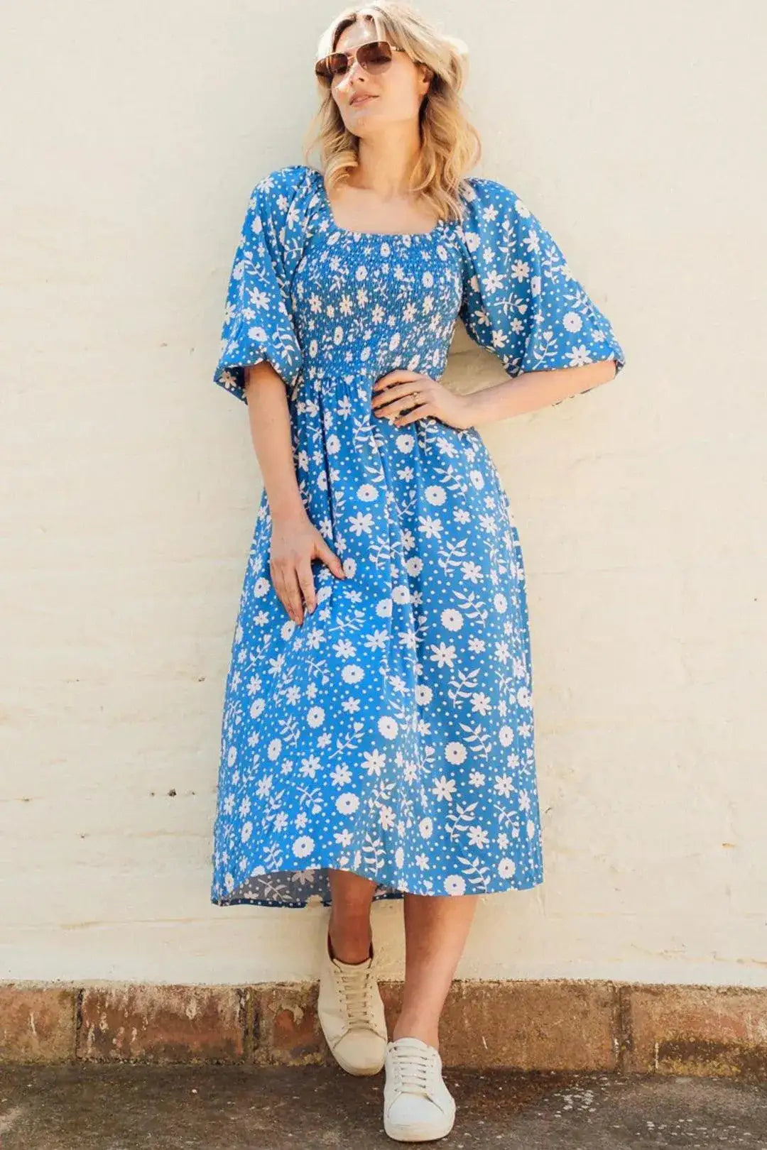 Vestido Raquel Shirred Blue Vintage Block Floral - ECRU