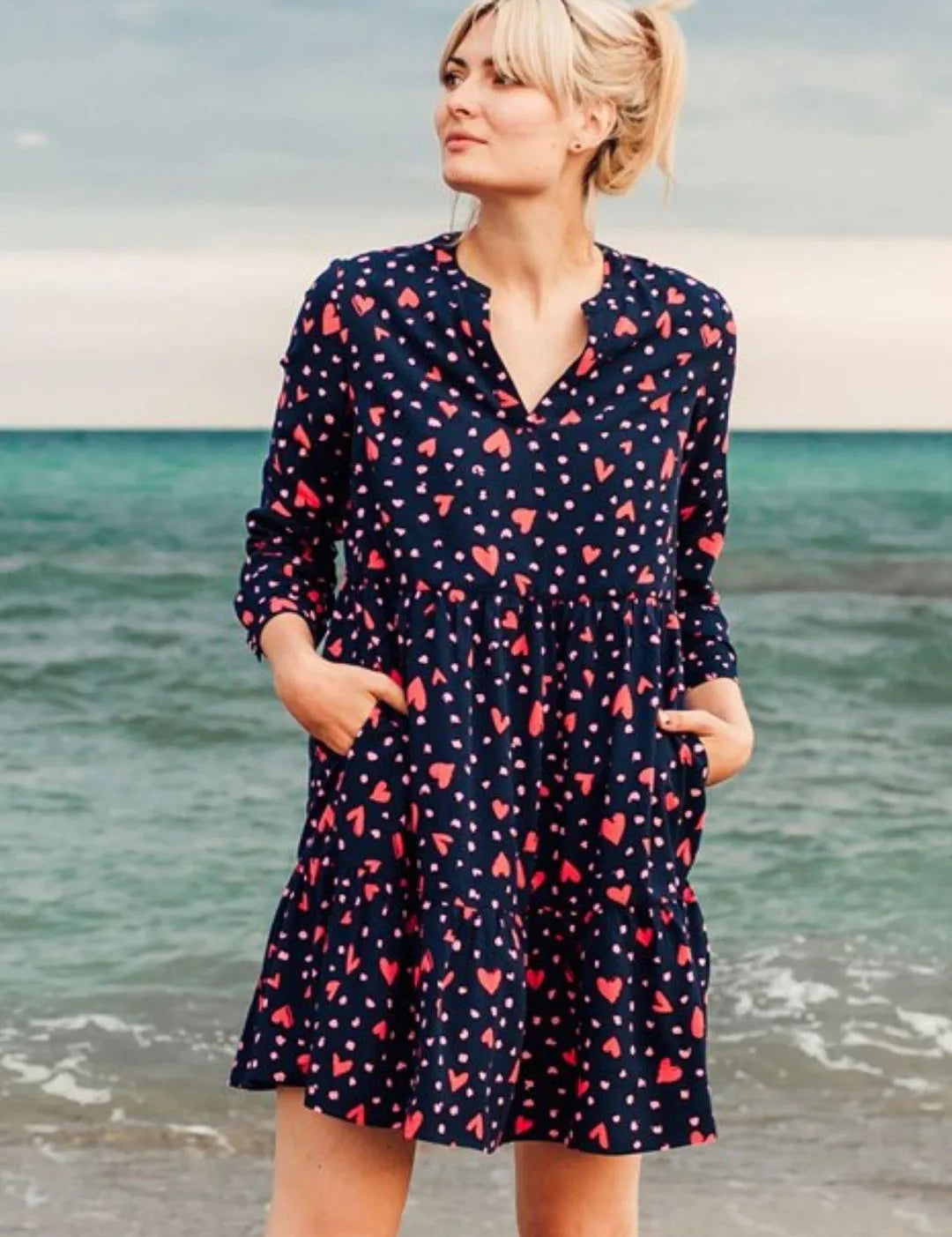 Vestido Thea Smock Azul marino, corazón de leopardo - ECRU