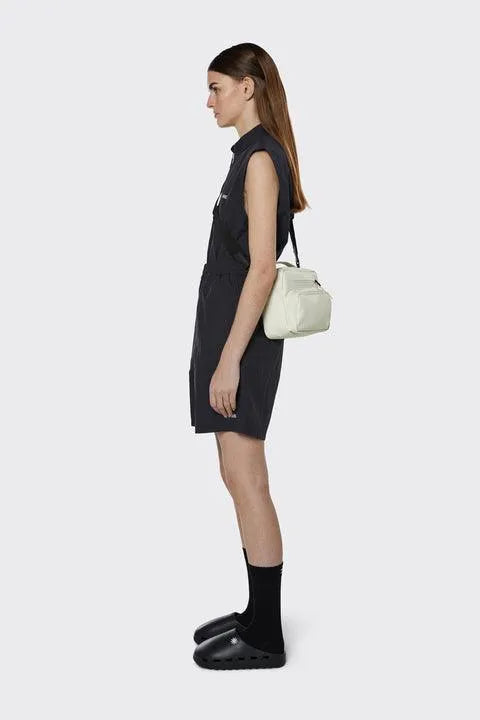 Woven Shorts Black - ECRU